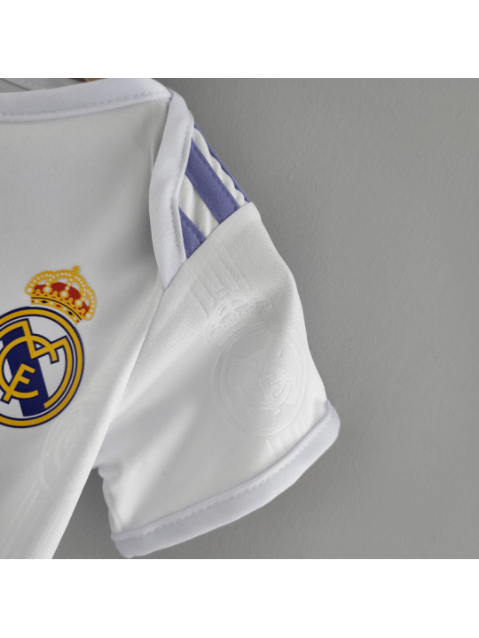 Miniconjunto Baby primera equipación Real Madrid 22/23